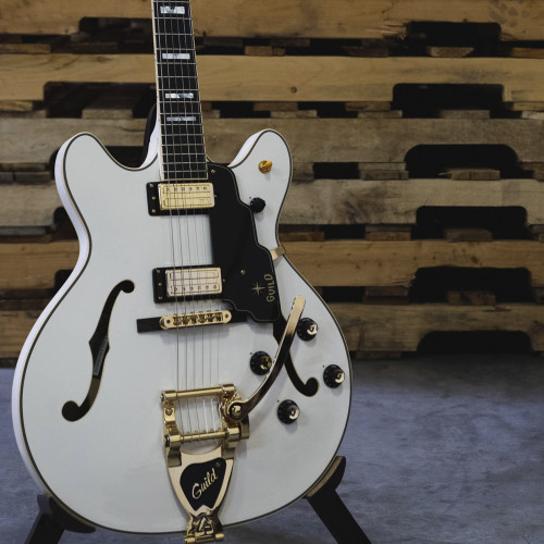 Guild Starfire VI (Snowcrest White)