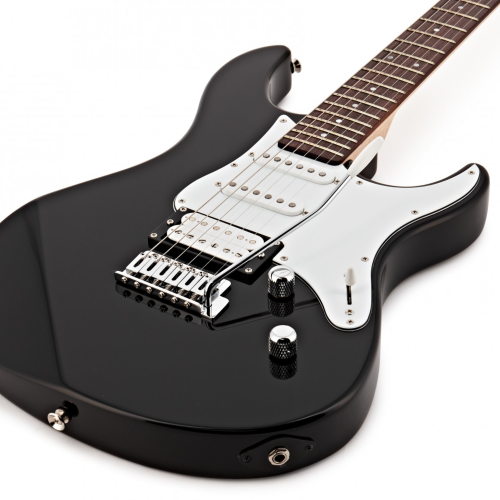 Yamaha Pacifica 112V Black