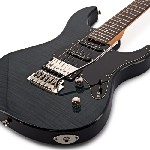 Yamaha Pacifica 612VIIFM Translucent Black