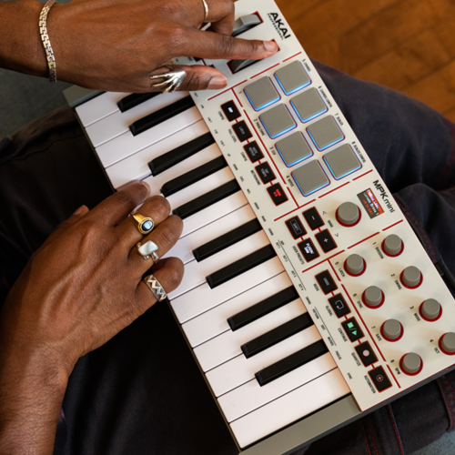 AKAI MPK mini 4 White